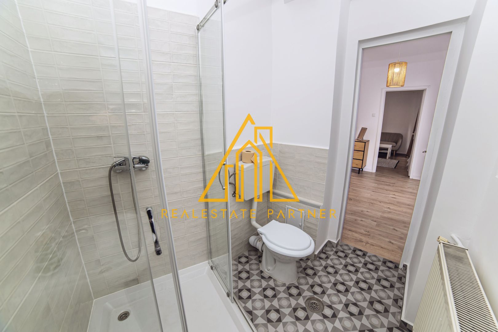 Apartament 4 camere renovat, central, ideal rezidențial sau activitate business - Poză 22