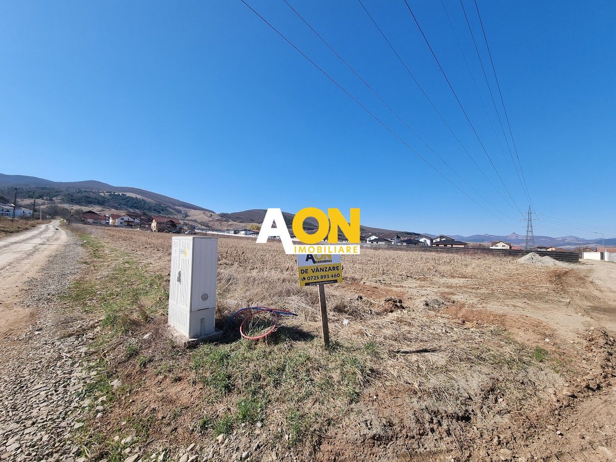 Teren intravilan cu utilitati, 40ml deschidere, 1360mp,  Micesti - Poză 1