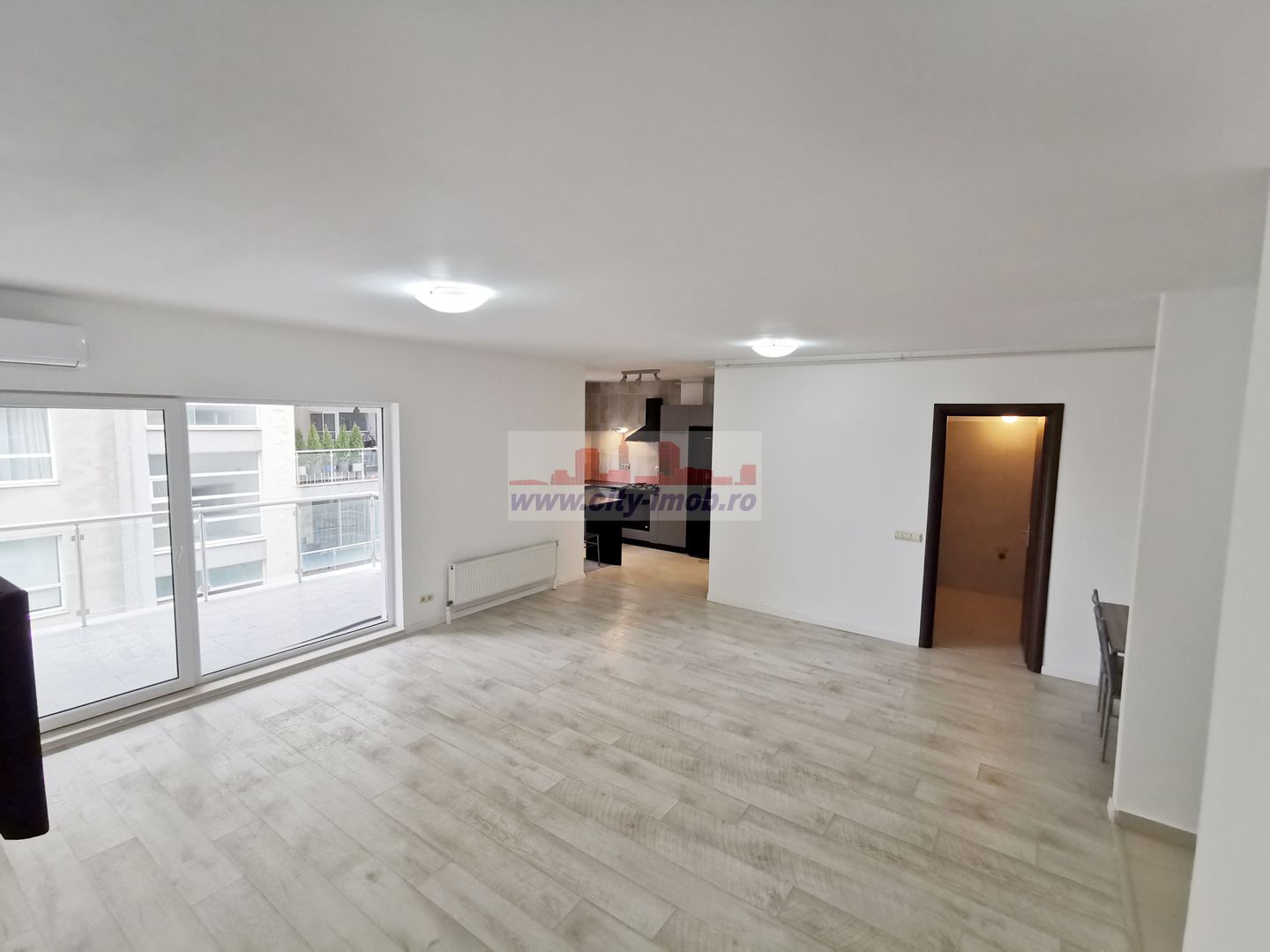 Vanzare Apartament 4 camere Baneasa - Poză 13