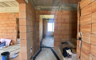 Casă individuală de vânzare | Dispunere pe 2 niveluri | Dezmir - Poză 7