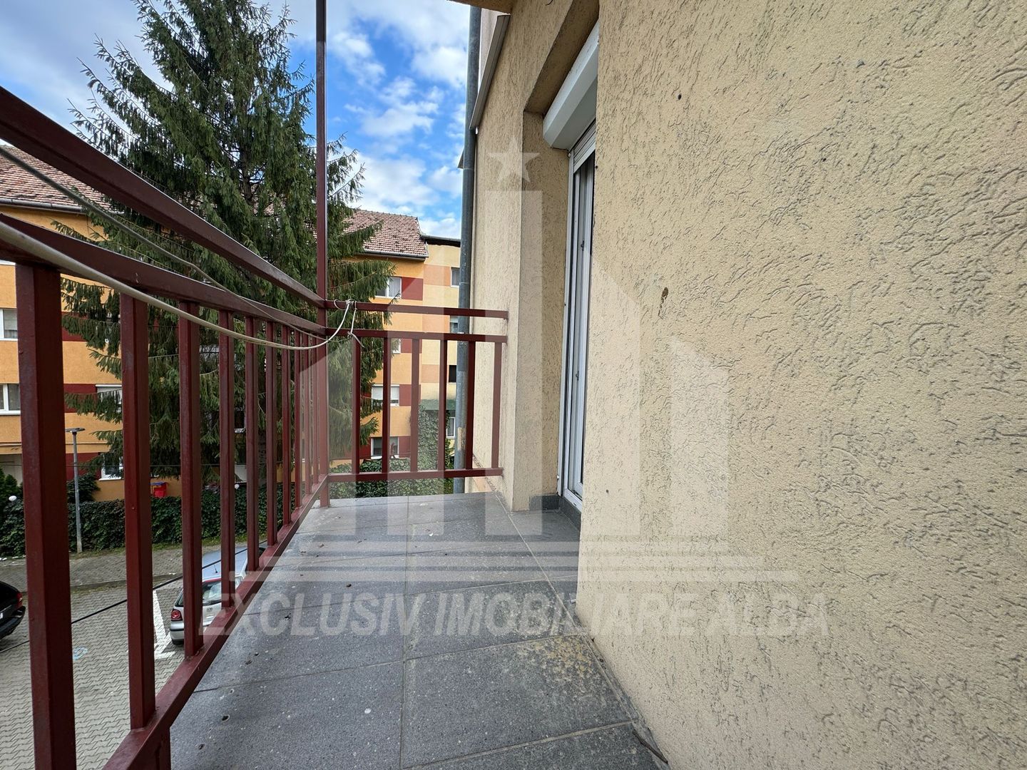 Apartment cu 3 camere cu scara interioara si garaj, Tolstoi - Poză 10