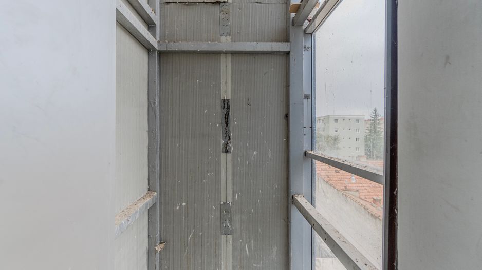 Cladire de 902 mp utili de vânzare, zona Grivitei - DN 13, COMISION 0 - Poză 99