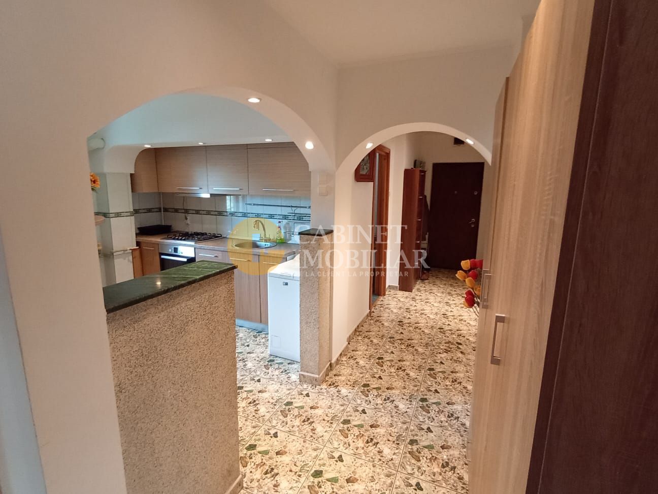 Rond Vechi Nicolina - 3 camere Decomandat ETAJ 1 - 81mp - Poză 3