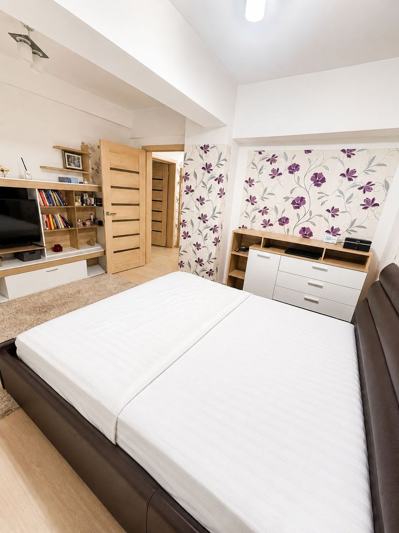Apartament 2 camere 70 mp Dec Tudor Vladimirescu River Towers 400 euro - Poză 2