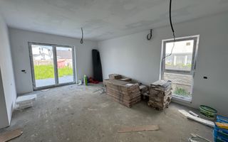 Duplex 5 camere ,despartit prin camera tehnica, finisat la cheie in Mosnita - Poză 6