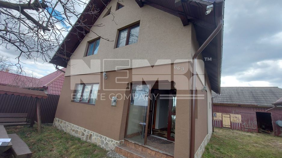 🏡 Casă de vânzare în Horodnicul de Sus! 🏡 - Poză 1