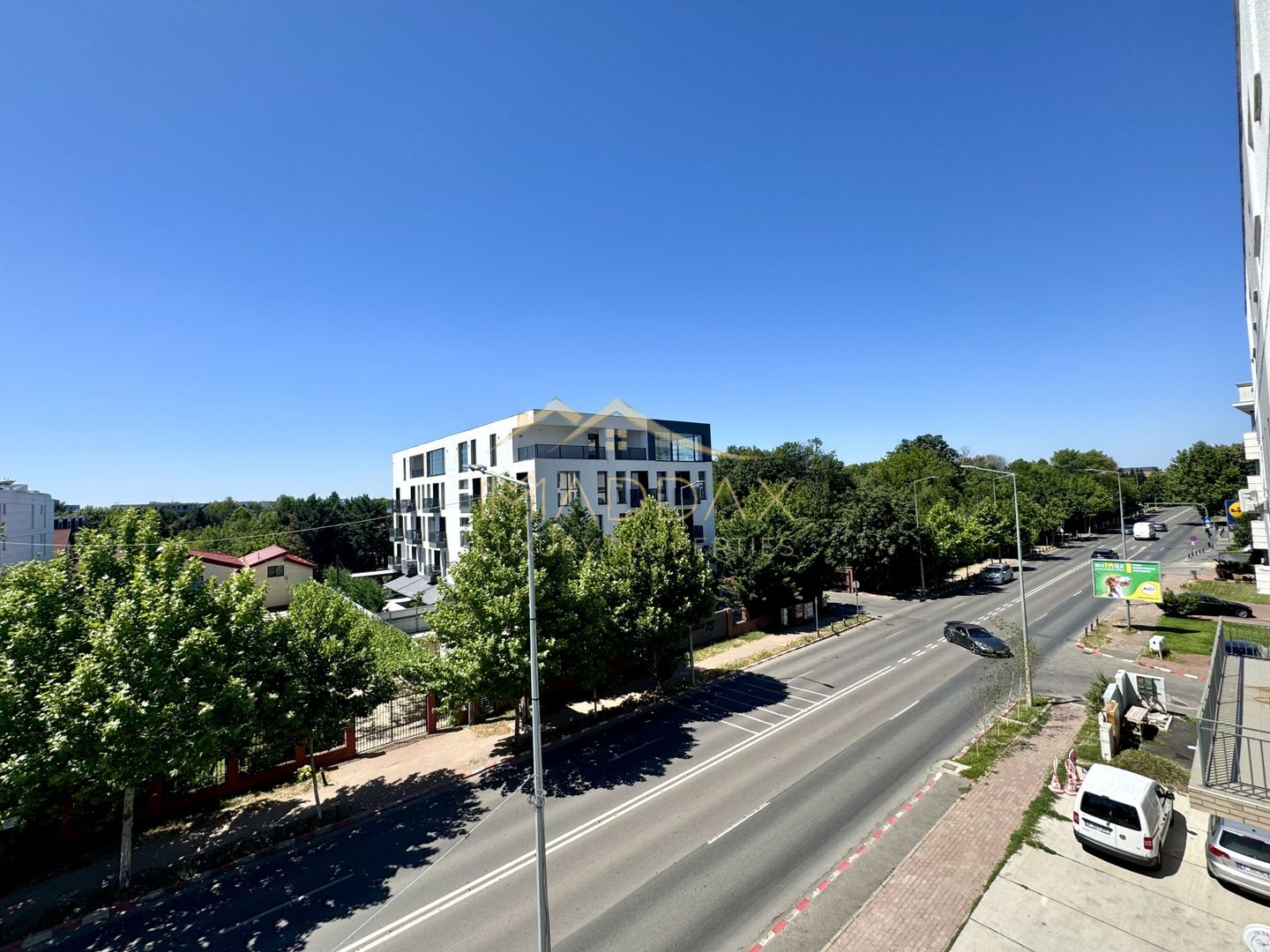 Duplex cu 4 Camere *211mp* Mobilat Complet/ 1 parking / Erou Iancu Nicolae - Poză 3