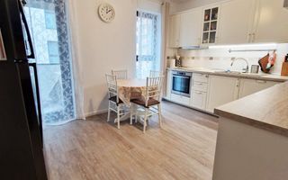 Apartament cu 4 camere, decomandat, zona Albert - Poză 3