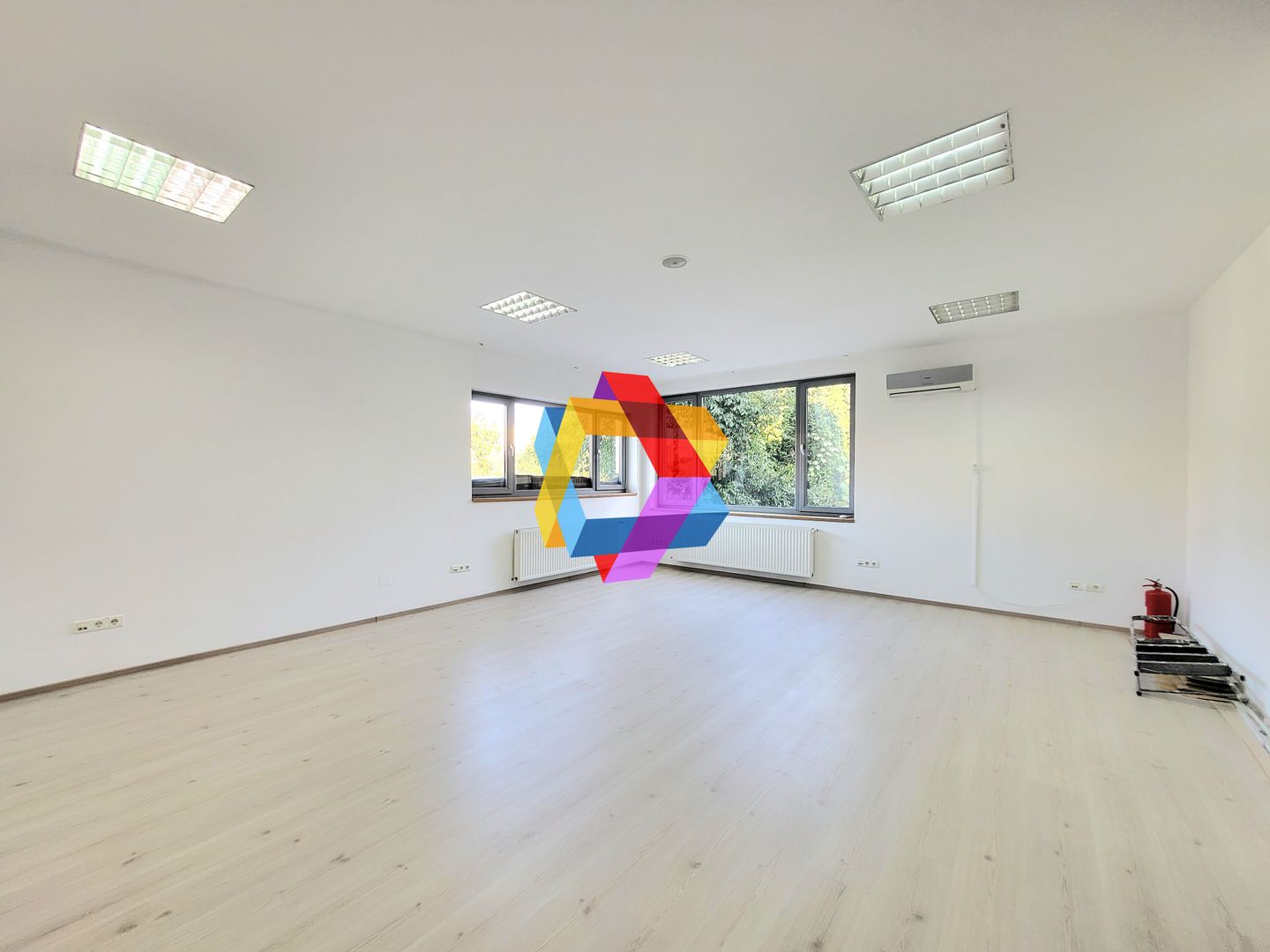 Spatiu de birouri la casa - 565 mp # plus-imo.ro - Poză 11