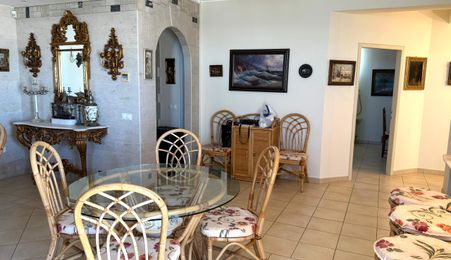 Apartament 4 camere, 101.21 mp, pe plaja Coral Beach – Navodari