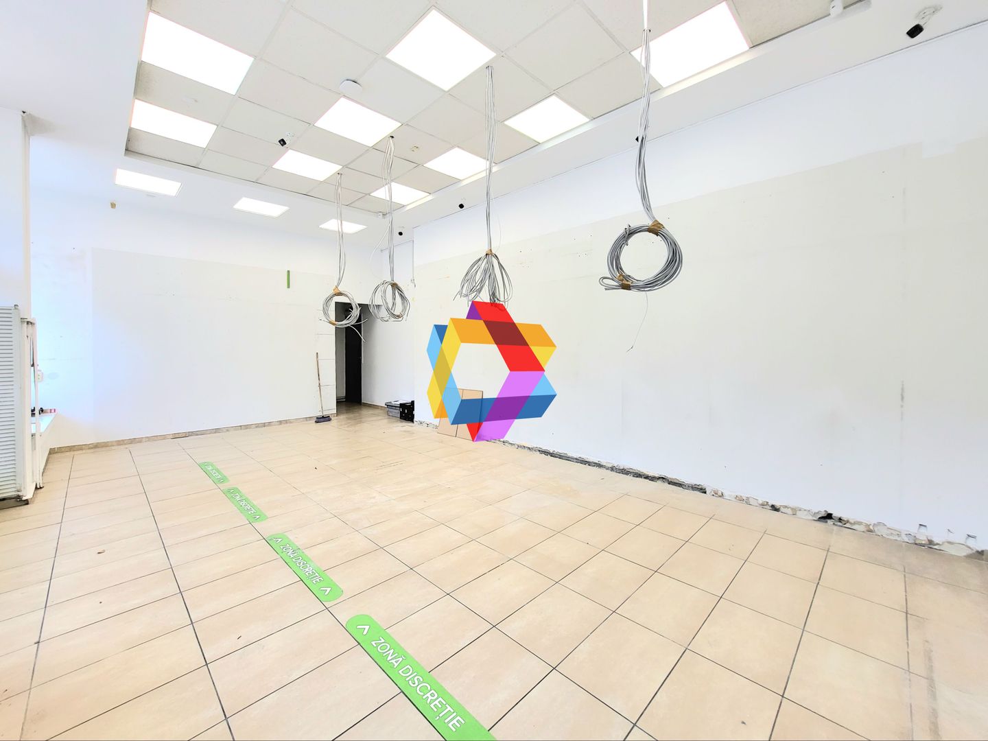 Spatiu comercial cu super vad- 250 mp - Poză 1