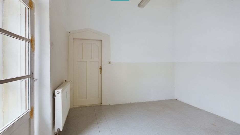 Apartament de închiriat – 3 camere, zonă centrală - Poză 10