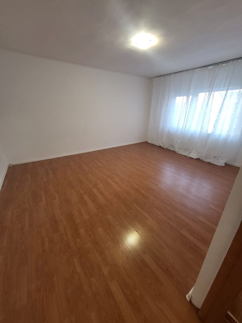 Apartament modern cu 3 camere, ultracentral - Poză 2