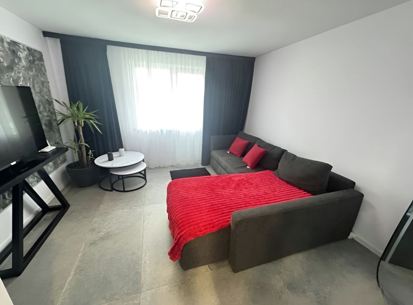 Apartament 2 camere, decomandat, Cetate,  et.3, B-dul Transilvaniei - Poză 1