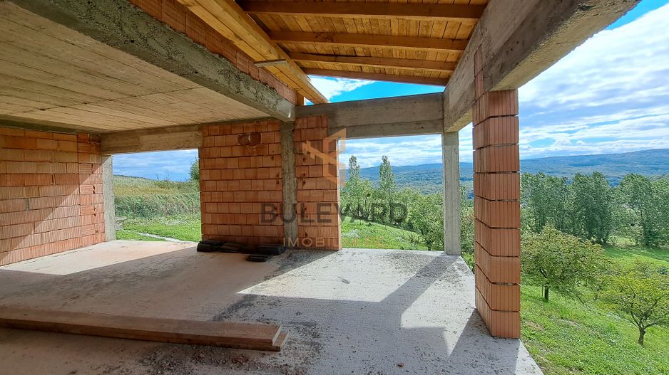 Casa la rosu 172 mp utili, 750 mp teren, view superb! - Poză 16