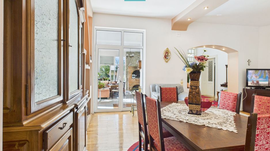 Casă cu piscină și teren generos, Sântana - Poză 23