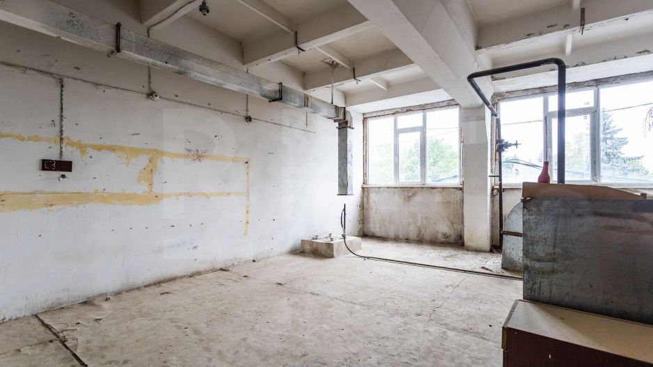 Vânzare complex industrial / depozit în ZEL Ungheni - Poză 9