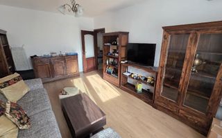Apartament 2 camere de vânzare, Aviatiei, etaj 3/4, loc parcare inclus - Poză 4