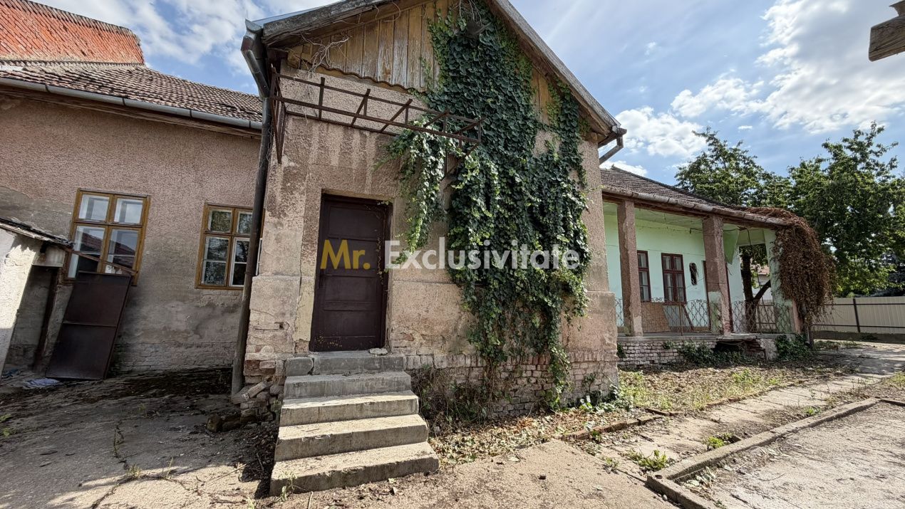 Casă de renovat cu teren 557 mp, central Str. Gh. Barițiu - Carei - Poză 7