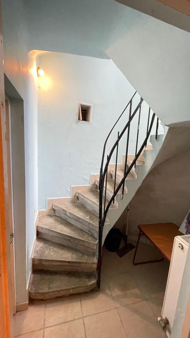 GARSONIERA DEMISOL VILA  METROU ZONA UNIRII - Poză 11