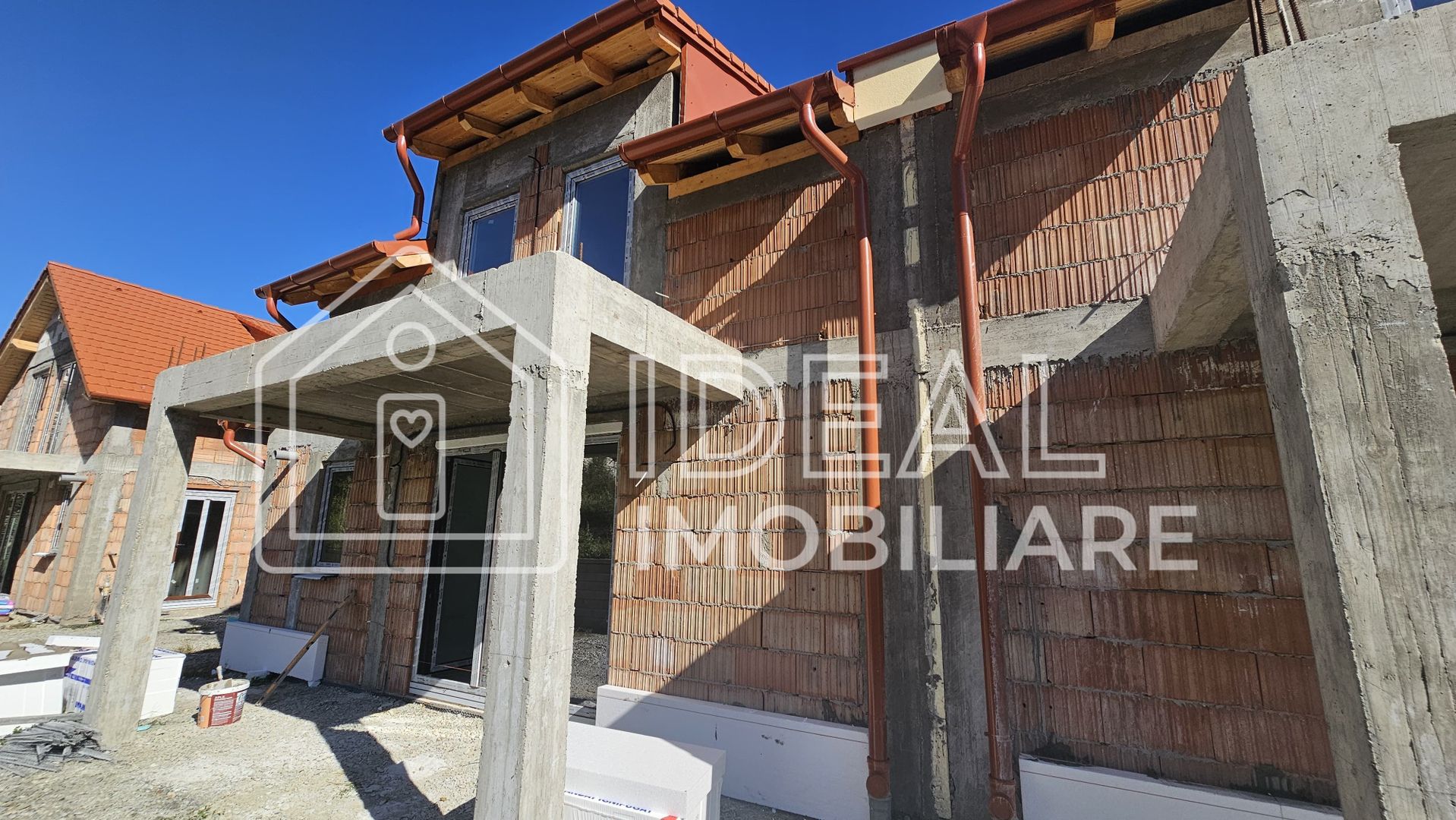 Casa Tip Duplex cu 5 camere si gradina generoasa, in Sura Mica - Poză 3