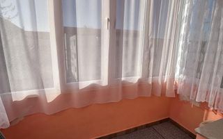 Apartament cu trei camere in zona Fratii Buzesti - Poză 3