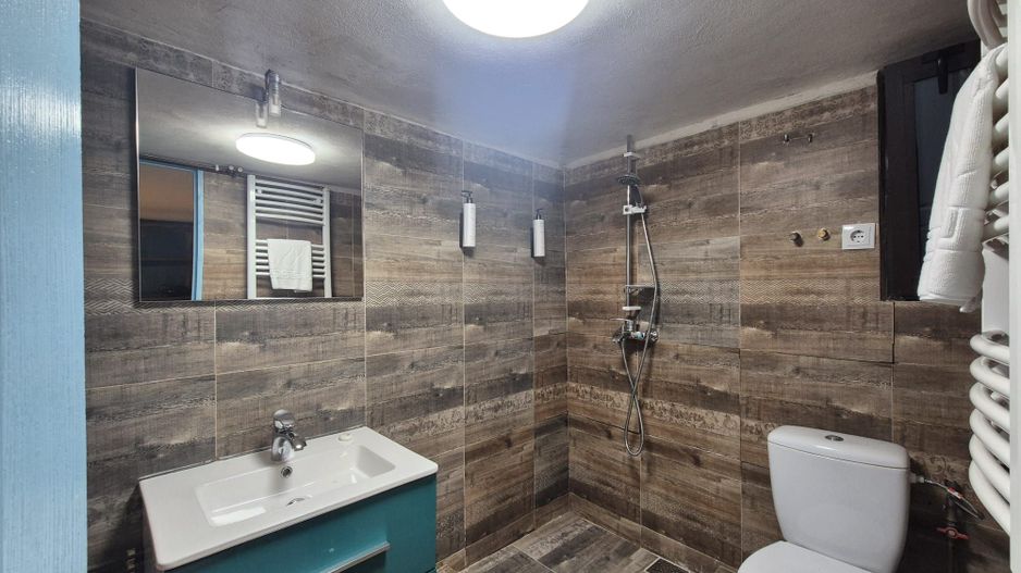 Exclusivitate - Zona Afi, garsonieră la casă - Poză 7