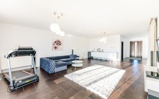 Casă superbă în Sânnicolau Mic - Poză 3