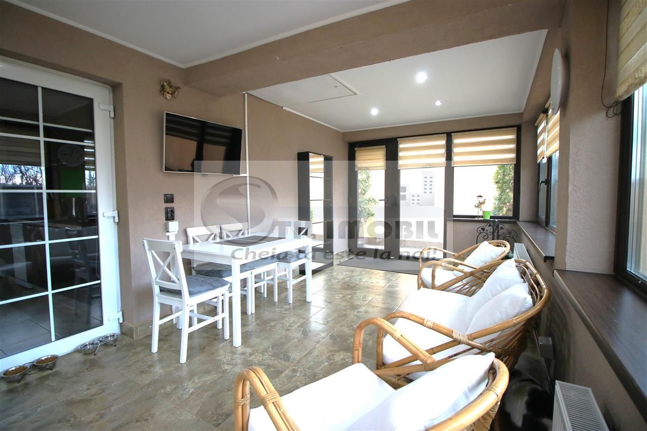 MIROSLAVA CASA EXCLUSIVISTA LA CHEIE LUX STIL MEDITERANEAN MOBILATA - Poză 6