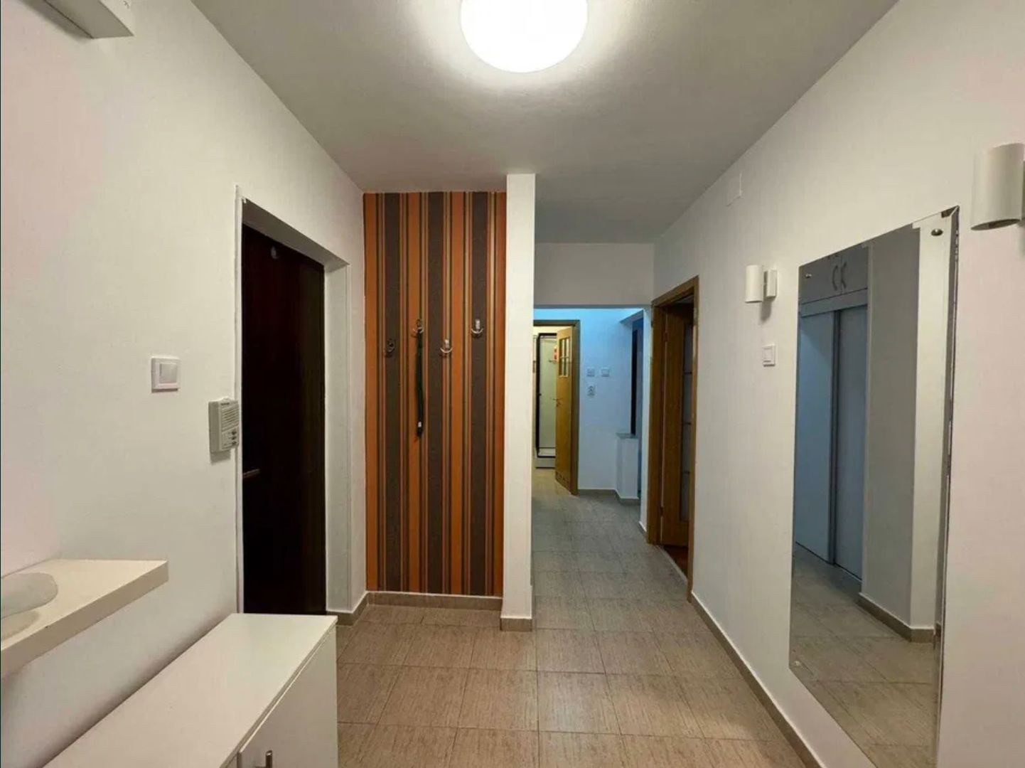 AP. 2 CAMERE URANUS, DOG-FRIENDLY, MOBILAT/UTILAT MODERN, CURAT - Poză 8