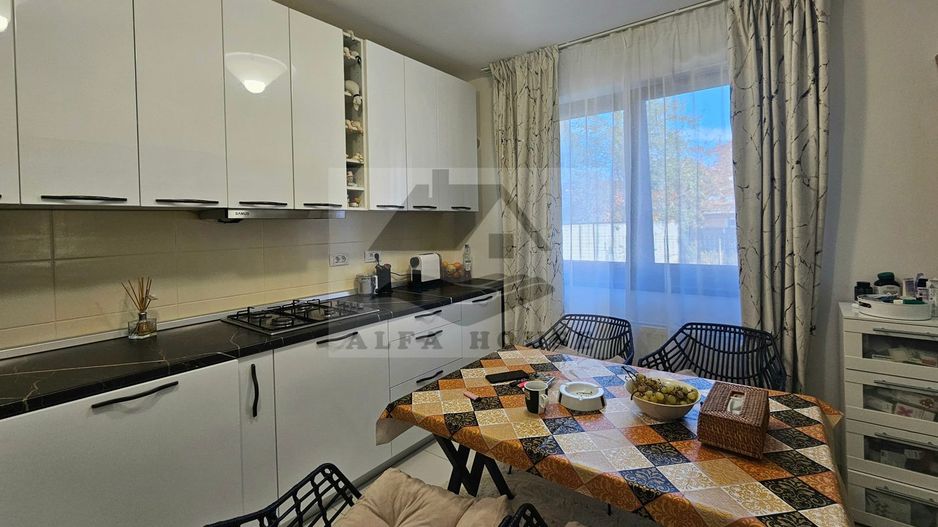 Casă individuala cu 5 camere, 270 mp, Tractorul - zona Coresi - Poză 10