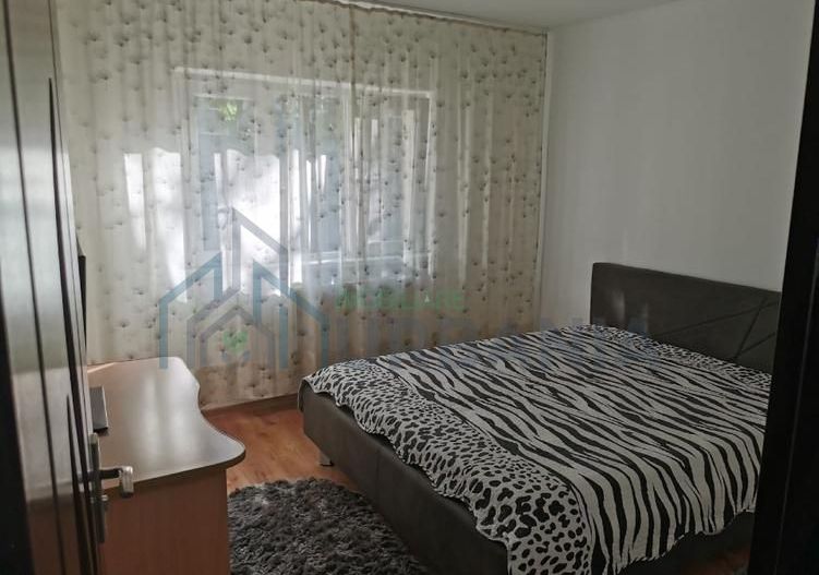 Apartament 2 camere decomandat în Nicolina - Poză 4