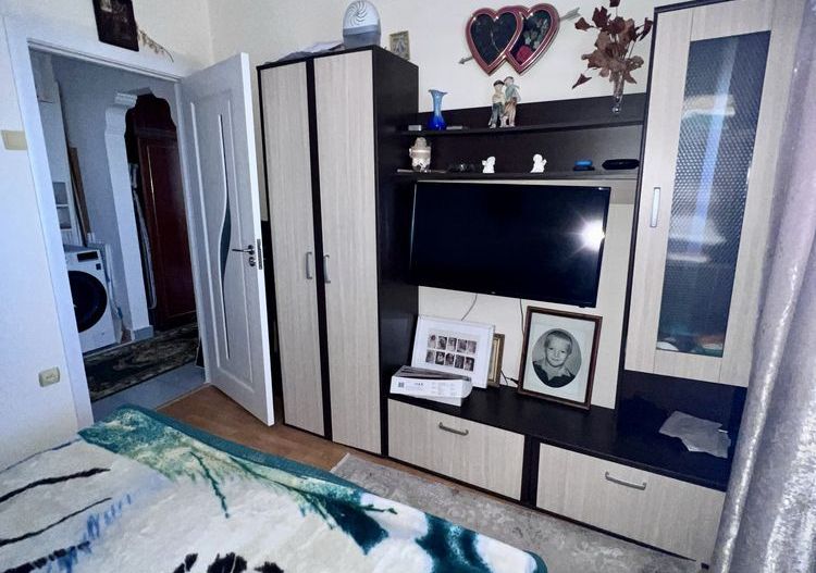 Apartament 3 camere de vânzare – Zona Badea Cârțan, Constanța - Ocazie - Poză 1