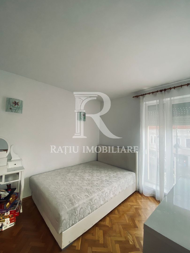 Apartament cu 4 camere | Pet Frendly | Ultracentral | Oradea - Poză 4