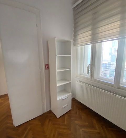 Spatiu de birou zona centrală - Poză 18