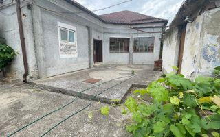 Casa cu teren de 915 mp și front de 20 ml - Poză 4