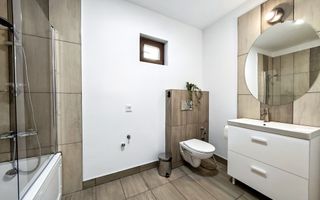 Vilă Individuală cu o curte generoasa zona Aparatorii Patriei - Poză 8