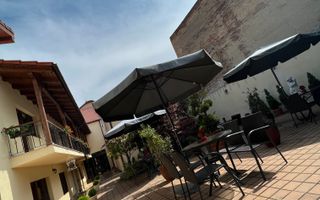 Vila de vanzare in zona Centrala/Orasul de jos - Poză 49