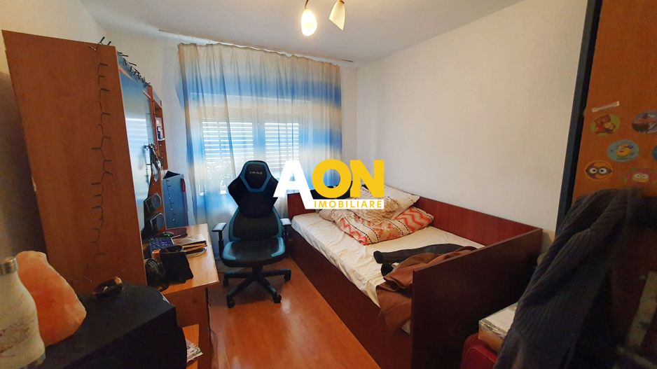 Apartament 3 camere, decomandat, 2 bai, zona Kaufland - Poză 9