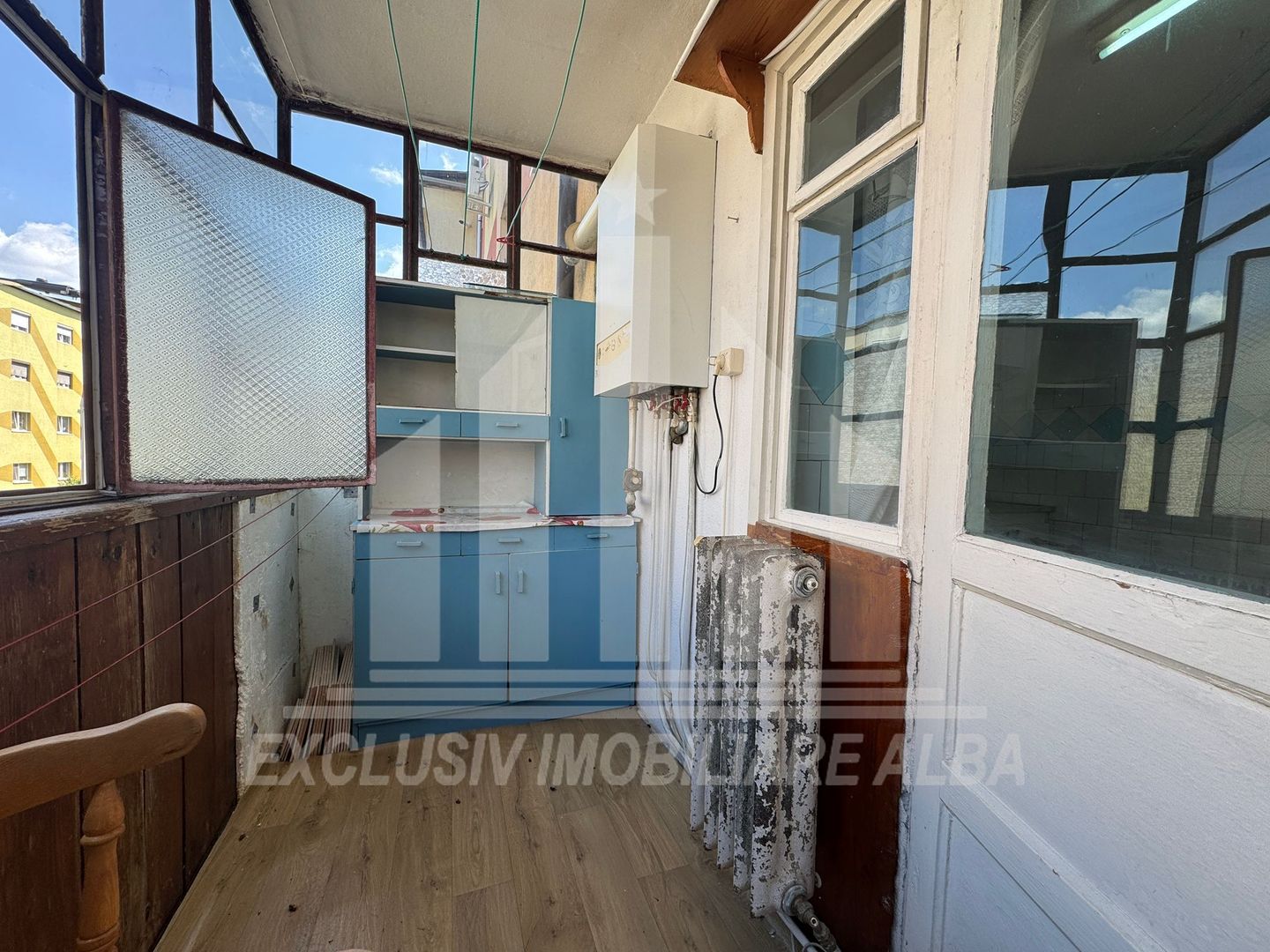 Apartament cu 3 camere decomandate de inchiriat, Cetate - Poză 9