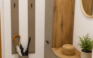 Etaj intermediar | 3 camere | 66 mp + balcon | Zona Spitalul Județean - Poză 3