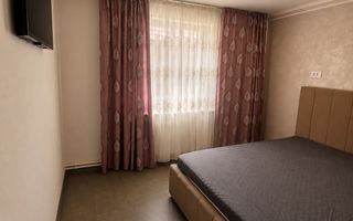 Casa renovata anul trecut  cu 1100 mp de teren in localitatea Les - Poză 8