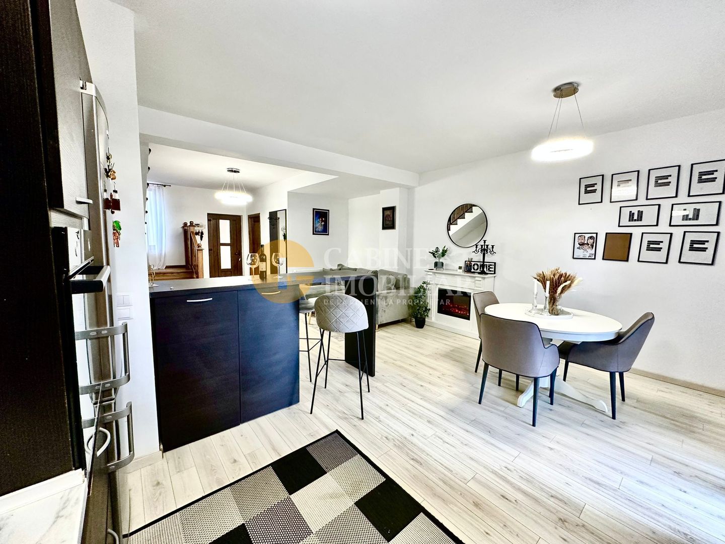 Casa Triplex Rediu Complet Mobilat - Poză 7