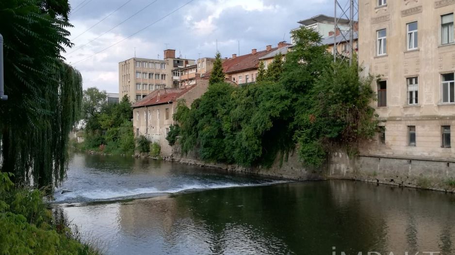 Apartament modern cu 2 camere in centrul orasului view spre somes - Poză 6