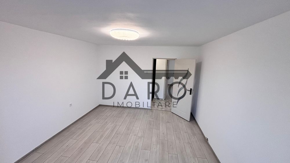 Vand apartament cu 3 camere - Poză 3