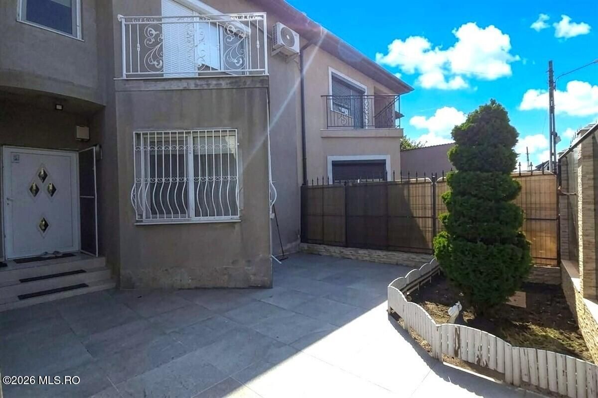 Techirghiol - Centru, casa tip duplex P+M, lot 293 mp si 154 mp utili! - Poză 4