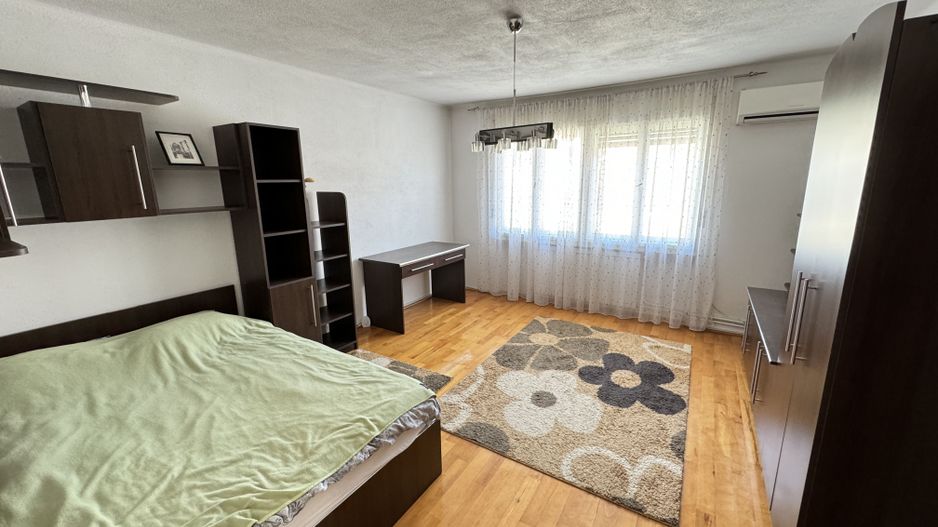 Casa S+P+2E - (posibilitate apartamentare) zona central - Poză 11