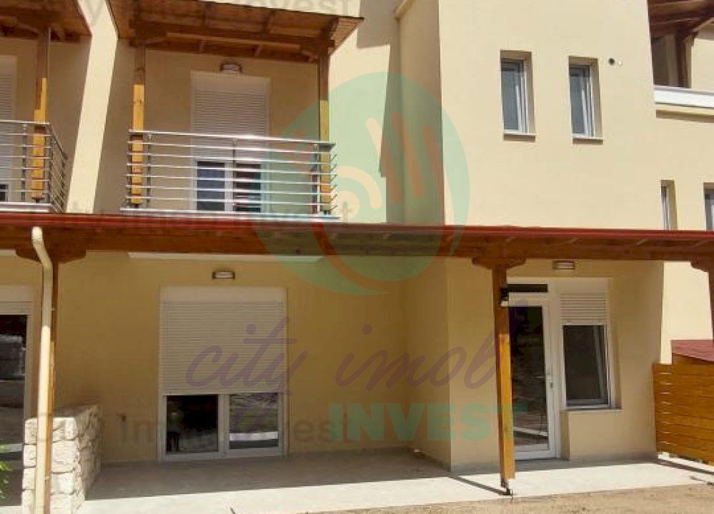 Casa de vacanta - Poză 2