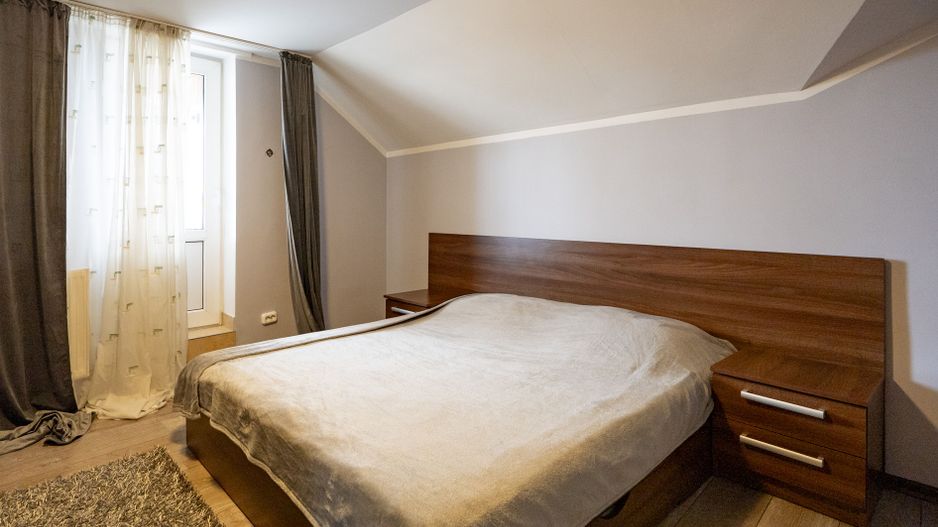 Apartament mare 3 camere 2 bai Decebal Dacia - Poză 10