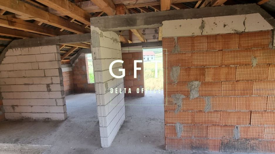 Casa de vanzare - Cepari- 1 hectar cu hala semi finisata - Poză 6